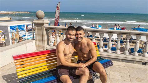 contactos gays mallorca|Contactos gay y lesbianas en Palma de Mallorca